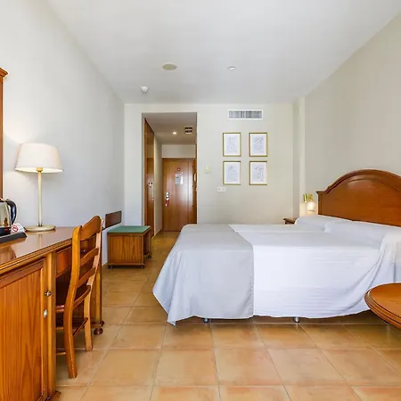 Almijara - Mares Hotell