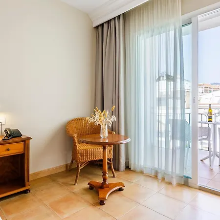 Almijara - Mares Hotell La Herradura (Granada)