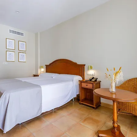 Almijara - Mares Hotel 3*