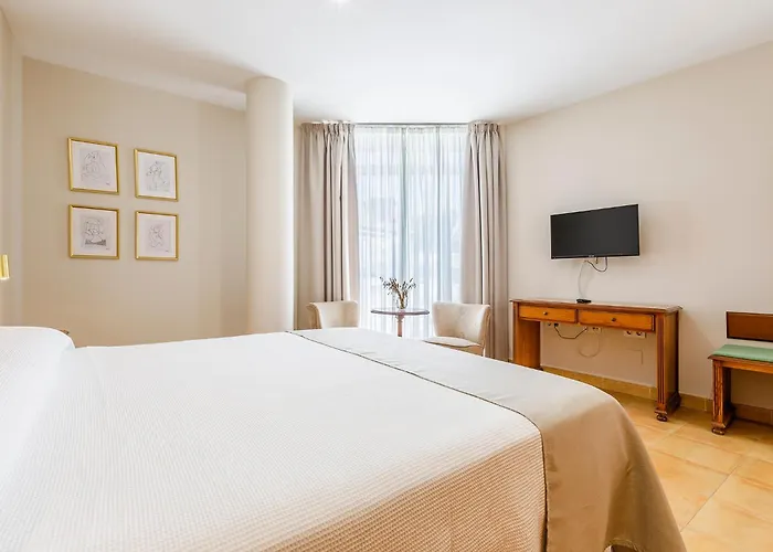 Hotel Almijara - Mares La Herradura (Granada)