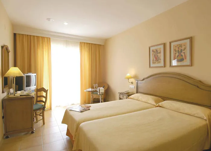Hotel Almijara - Mares 3*